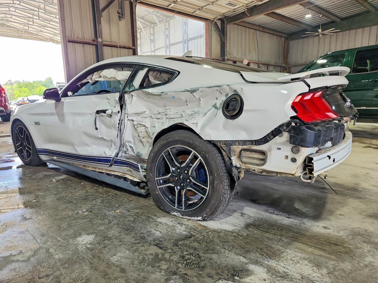 2020 Ford Mustang Gt - Image 2
