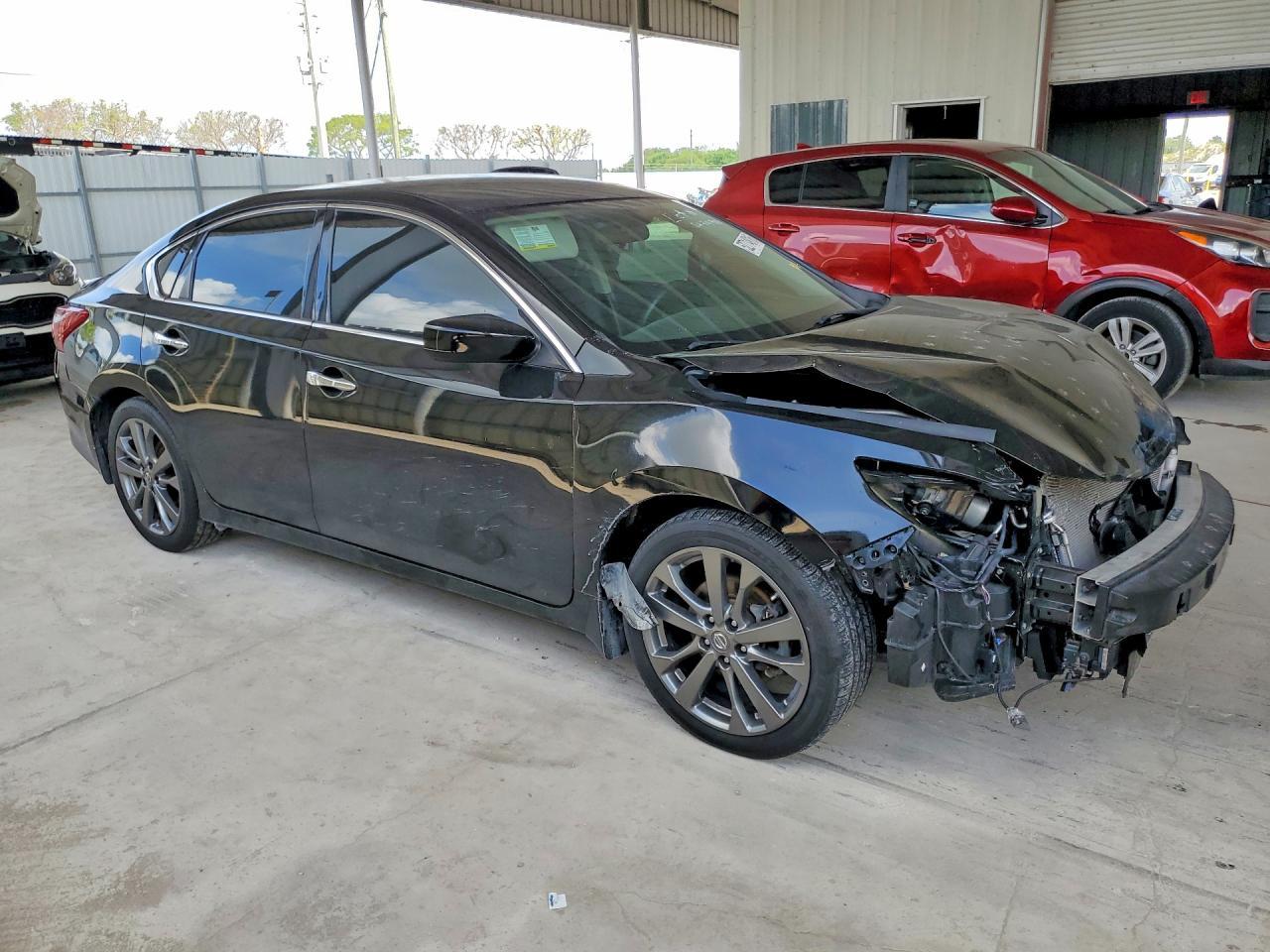 2018 Nissan Altima 2.5 Sr - Фото 4