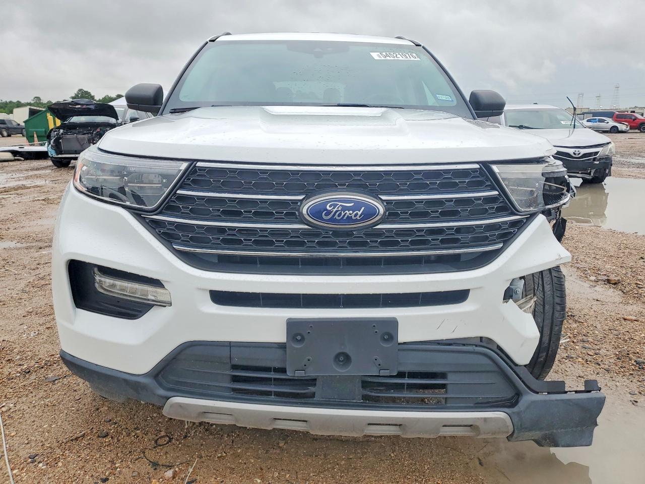 2022 Ford Explorer Xlt - Фото 5