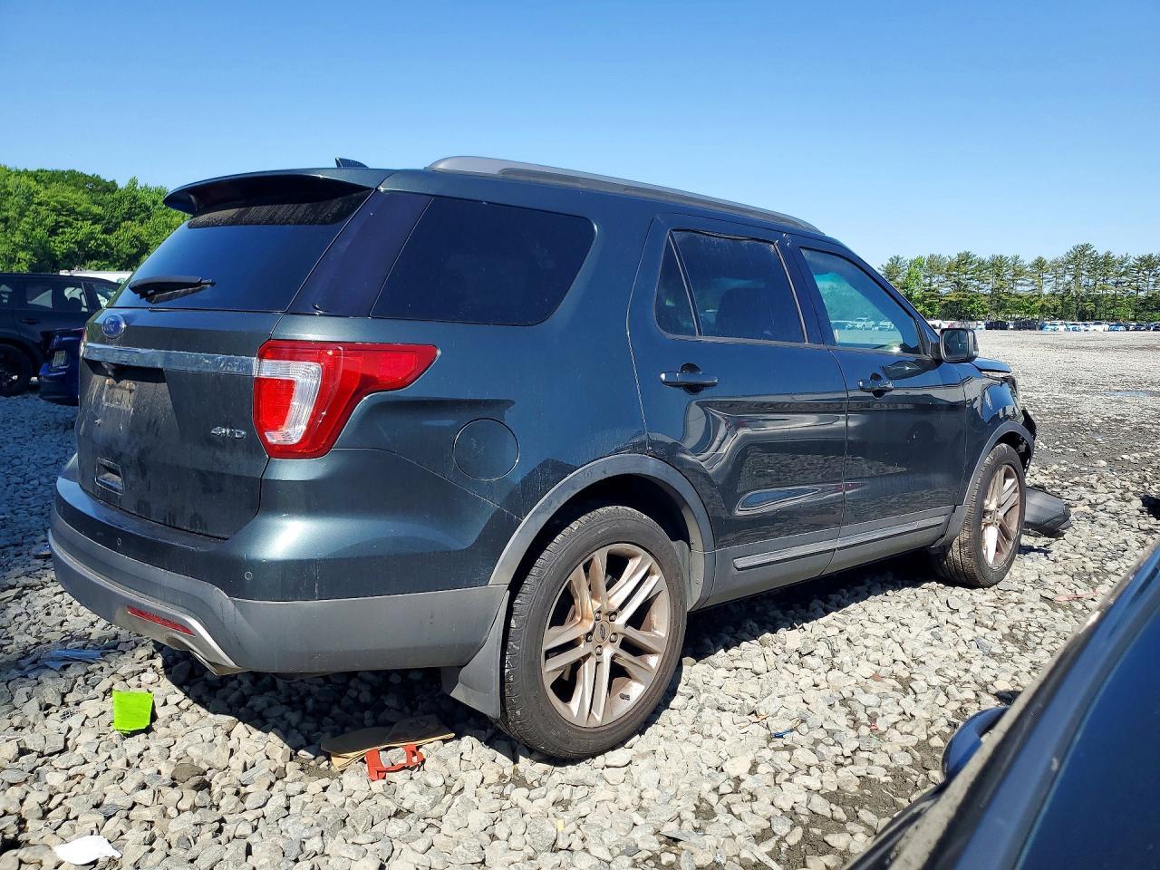 2016 Ford Explorer Xlt - Фото 3