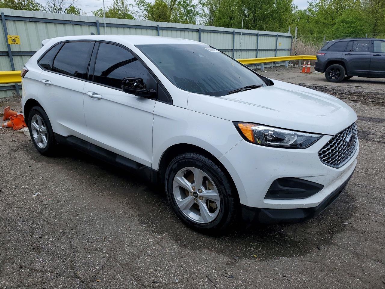 2023 Ford Edge Se - Фото 4