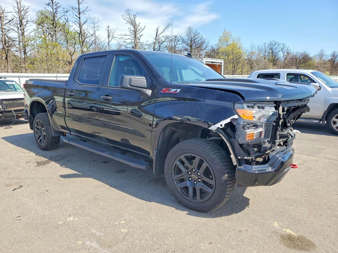 2022 Chevrolet Silverado K1500 Trail Boss Custom - Image 4