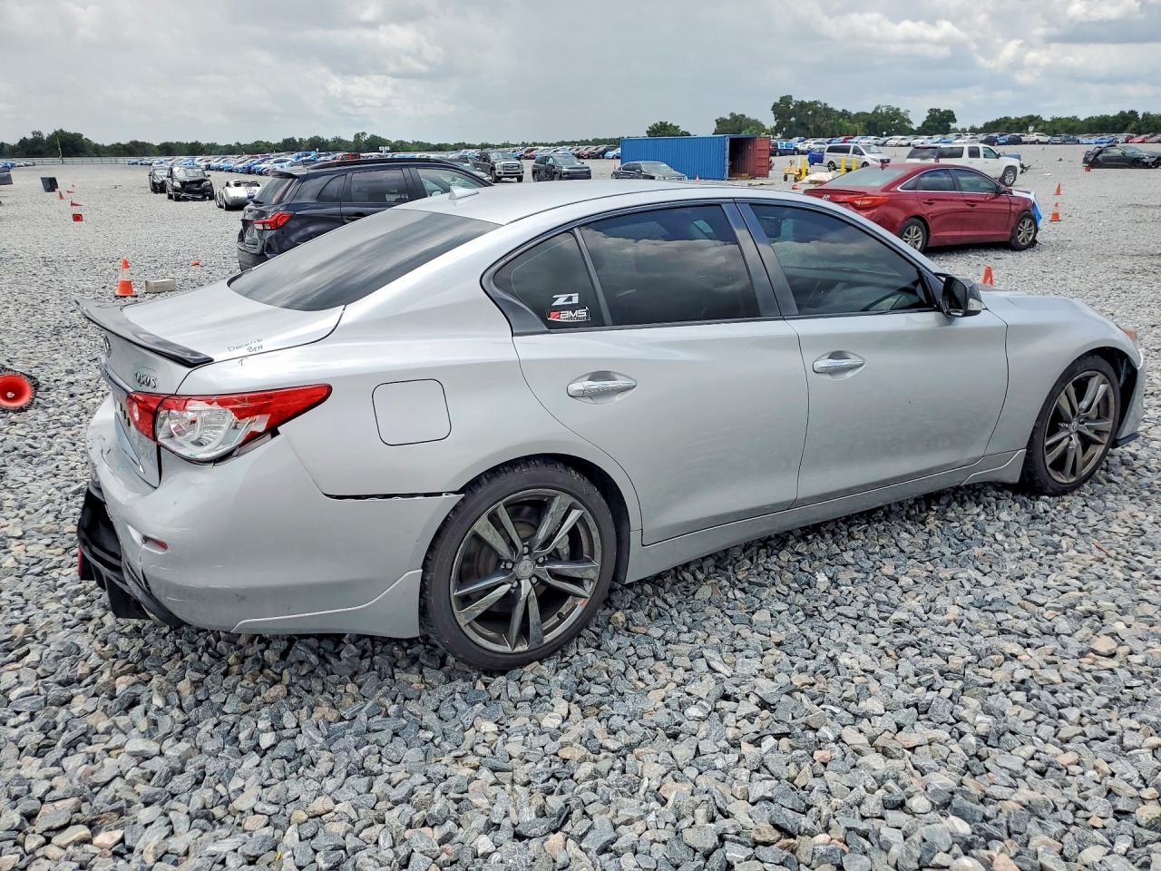 2016 Infiniti Q50 Sport - Image 3