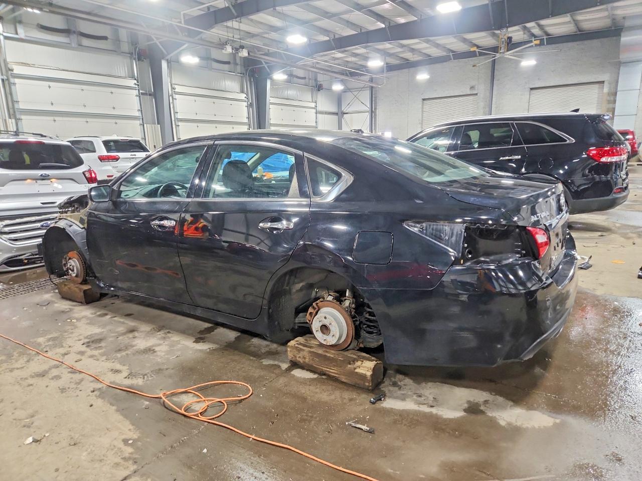 2017 Nissan Altima 2.5 Sv - Фото 2