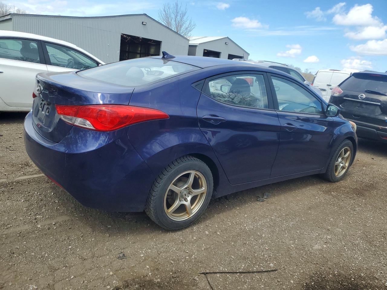 2013 Hyundai Elantra Gls - Image 3