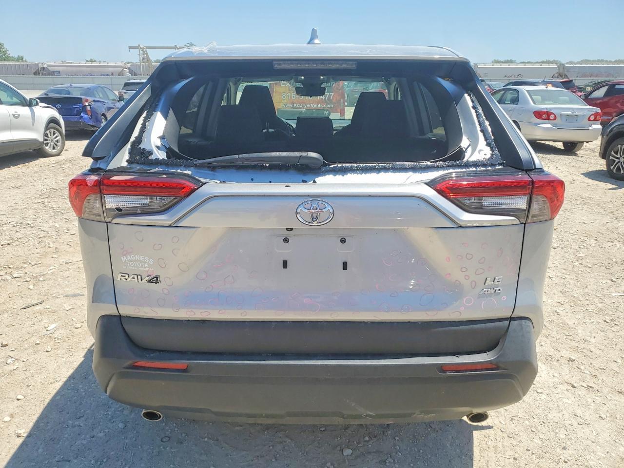 2022 Toyota Rav4 Le - Image 6