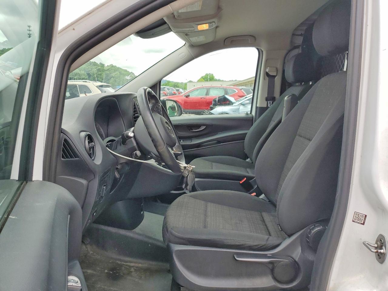 2020 Mercedes Benz Metris - Фото 7