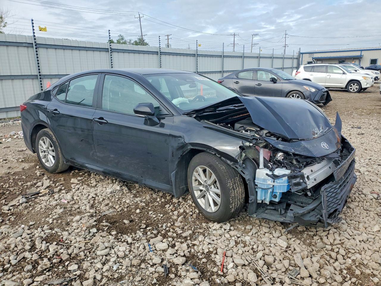 2025 Toyota Camry Le - Фото 4