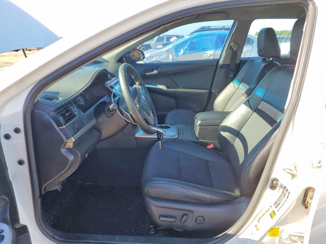 2014 Toyota Camry Se - Фото 7