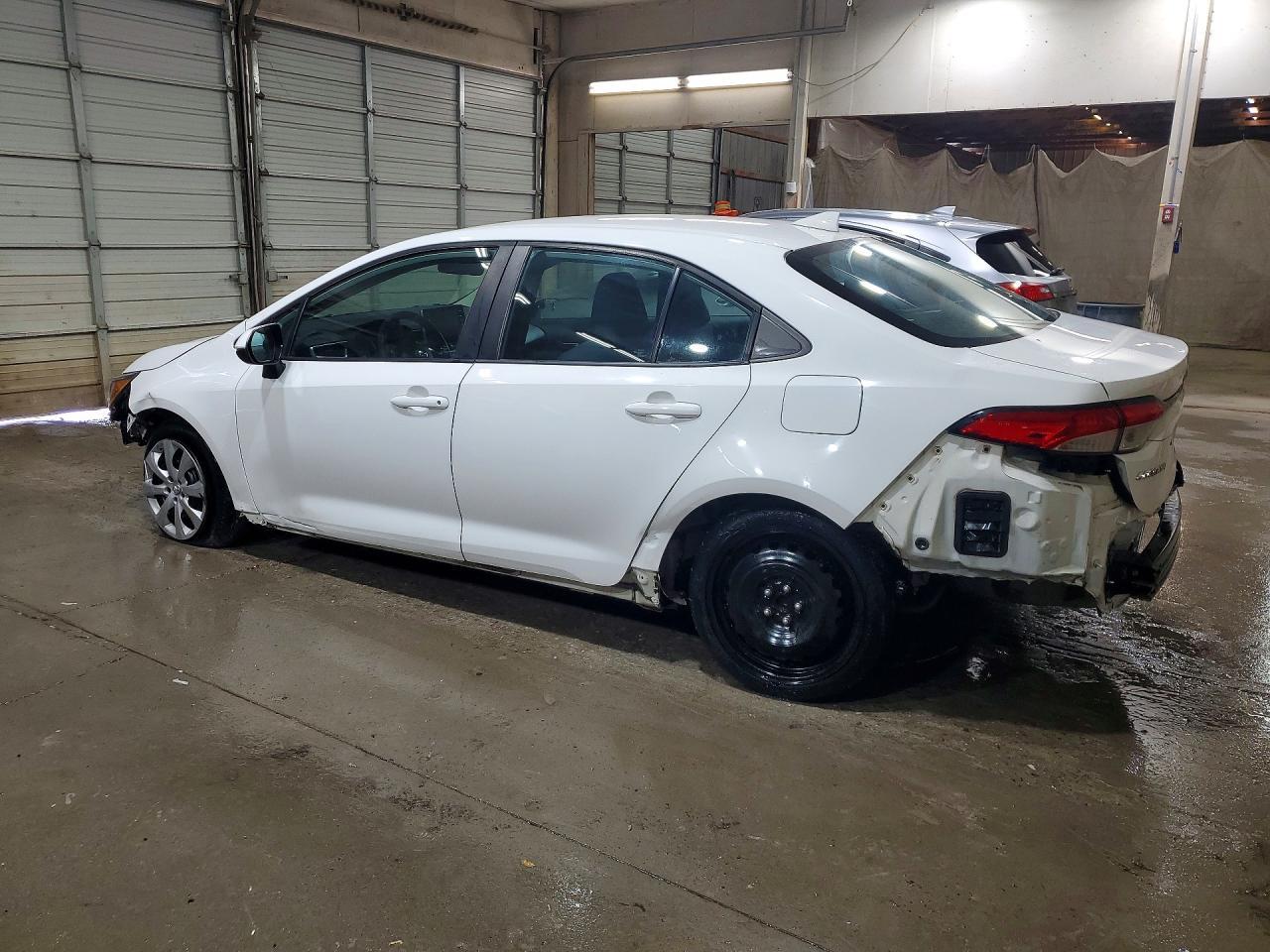 2021 Toyota Corolla Le - Image 2