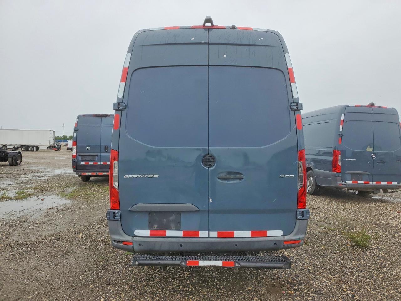 2019 Mercedes-Benz Sprinter 2500 - Фото 6