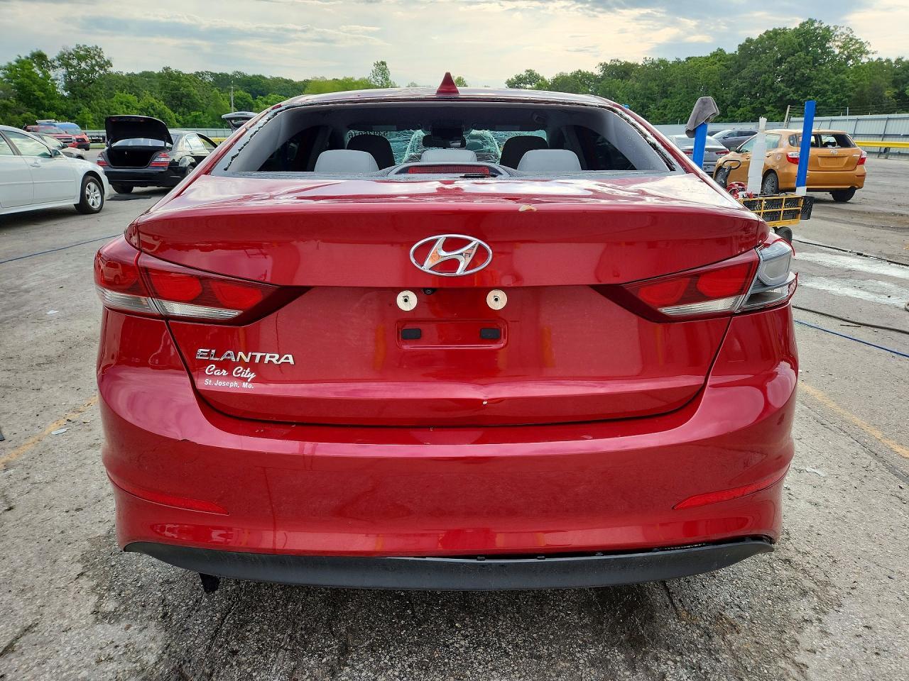 2017 Hyundai Elantra Se - Image 6