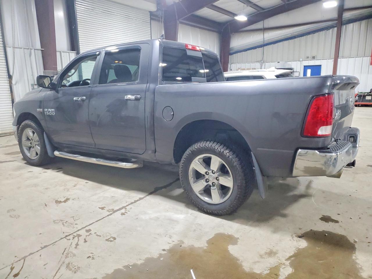 2016 Ram 1500 Slt - Image 2