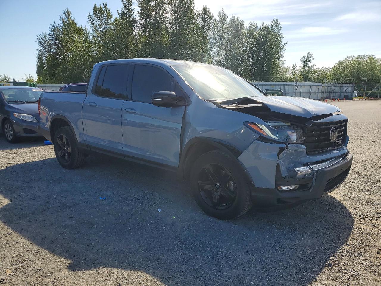 2022 Honda Ridgeline Black Edition - Image 4