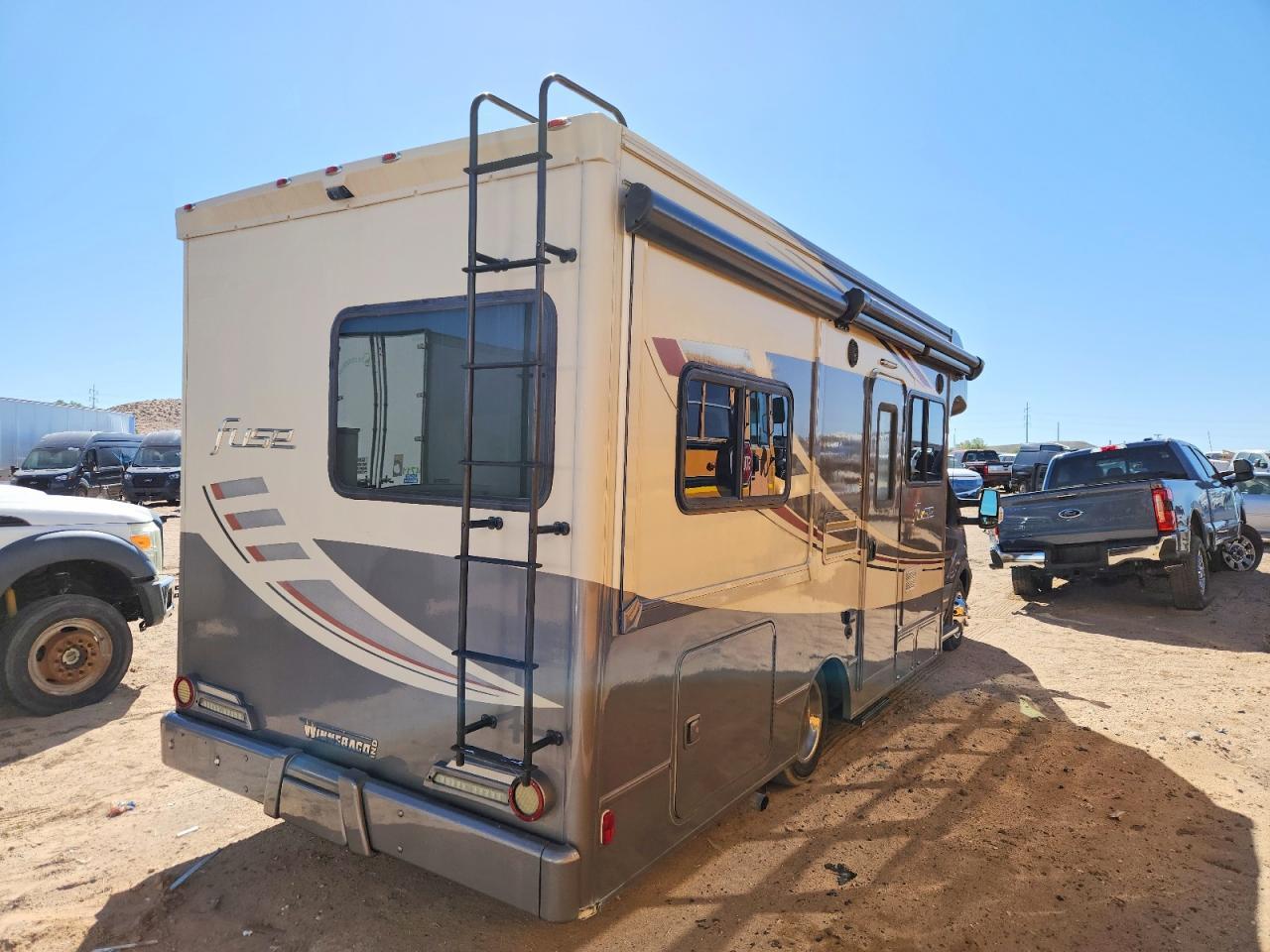 2016 Winnebago Fuse Rv - Фото 4