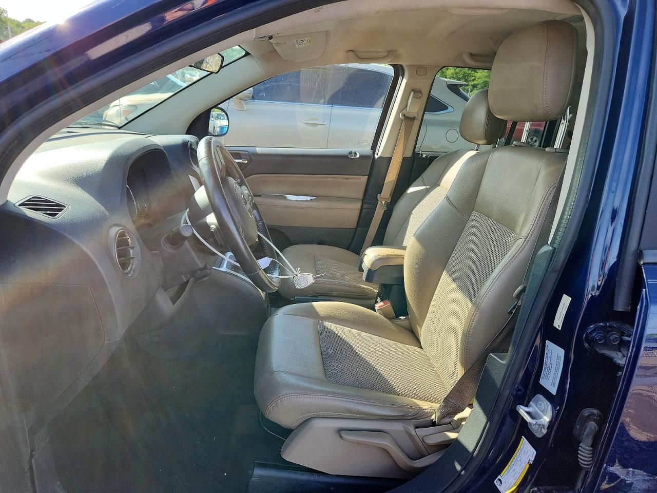 2014 Jeep Compass Latitude - Image 7