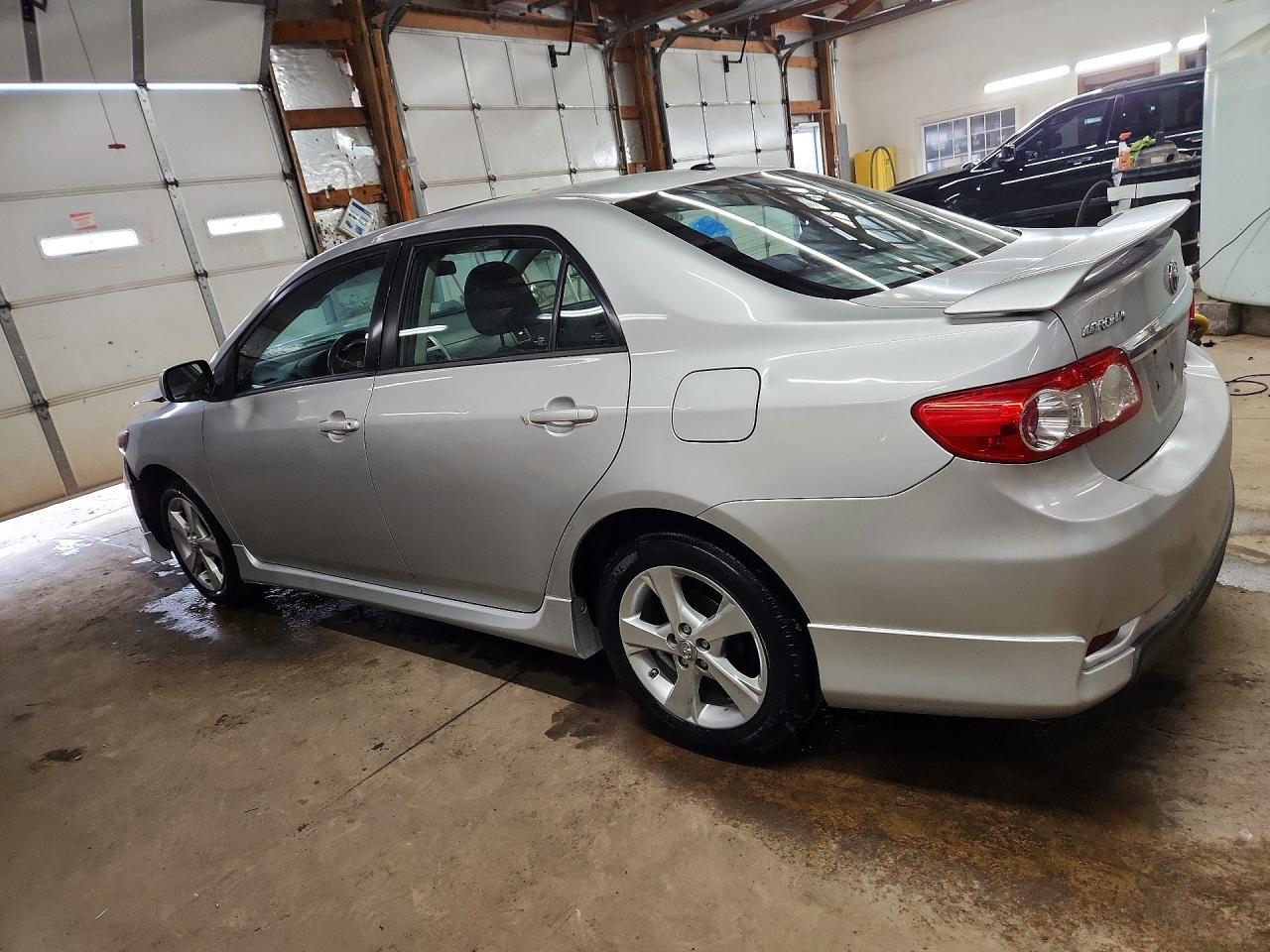 2012 Toyota Corolla S - Фото 2