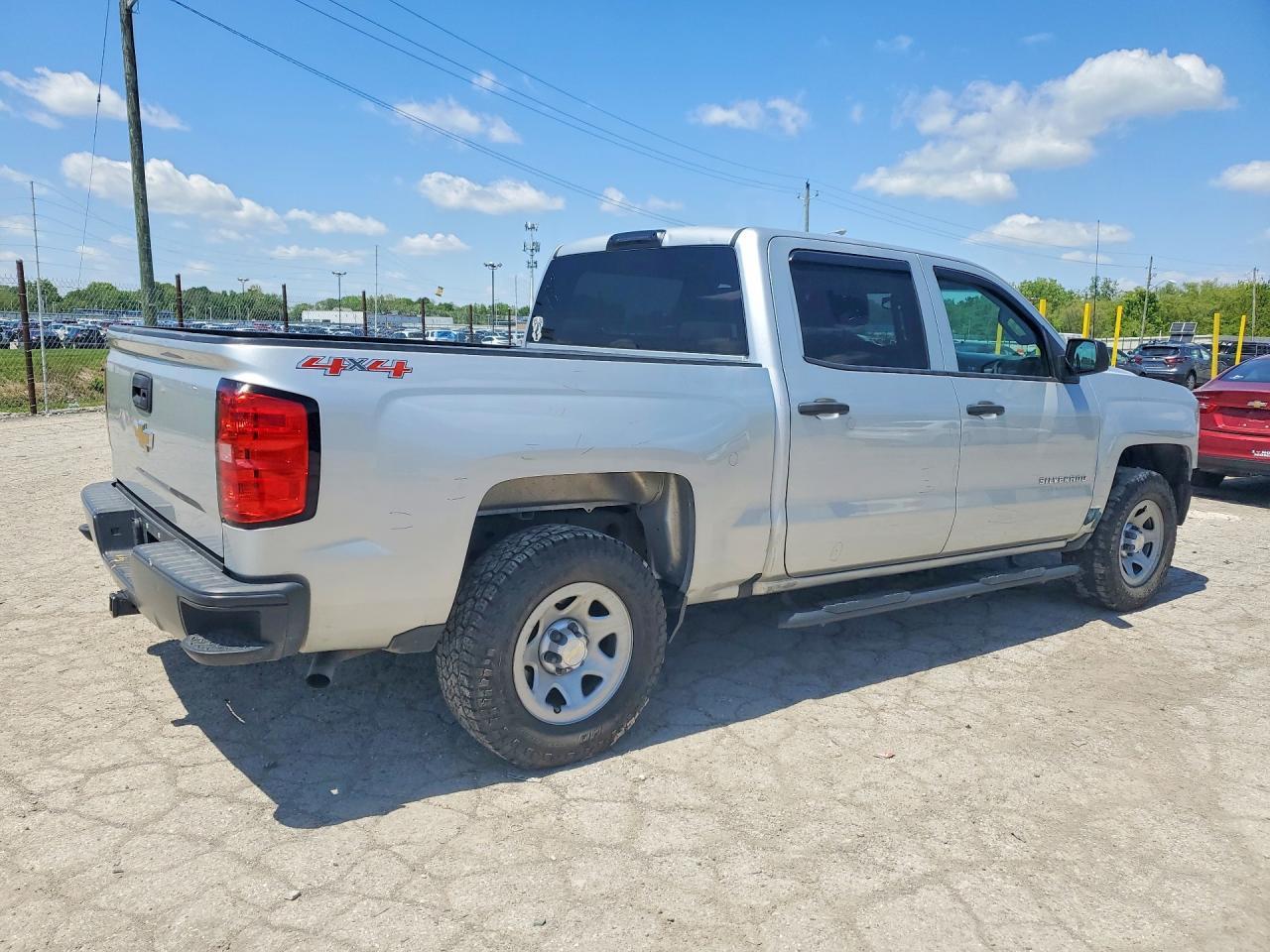 2017 Chevrolet Silverado K1500 - Фото 3