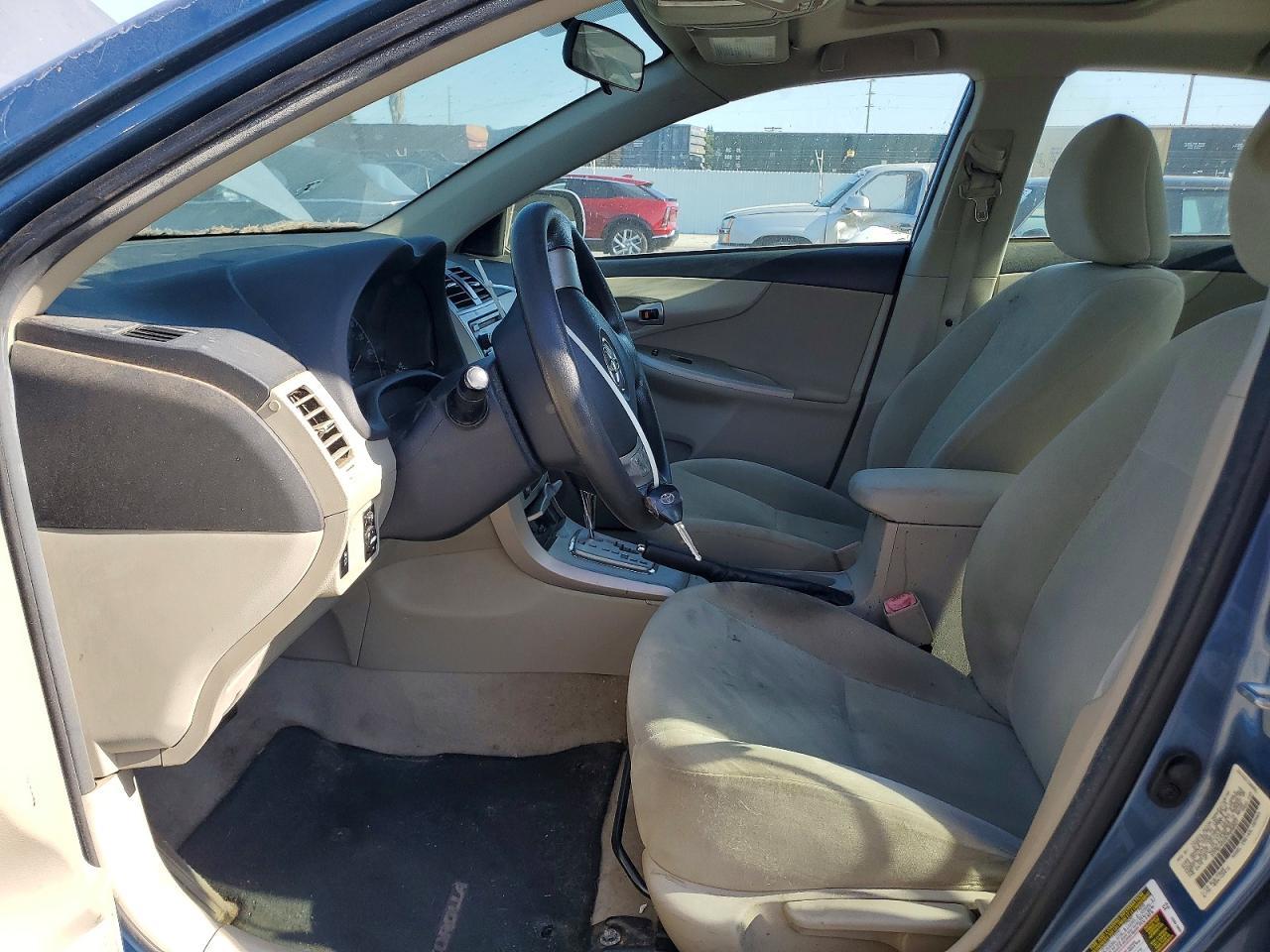 2012 Toyota Corolla Le - Image 7