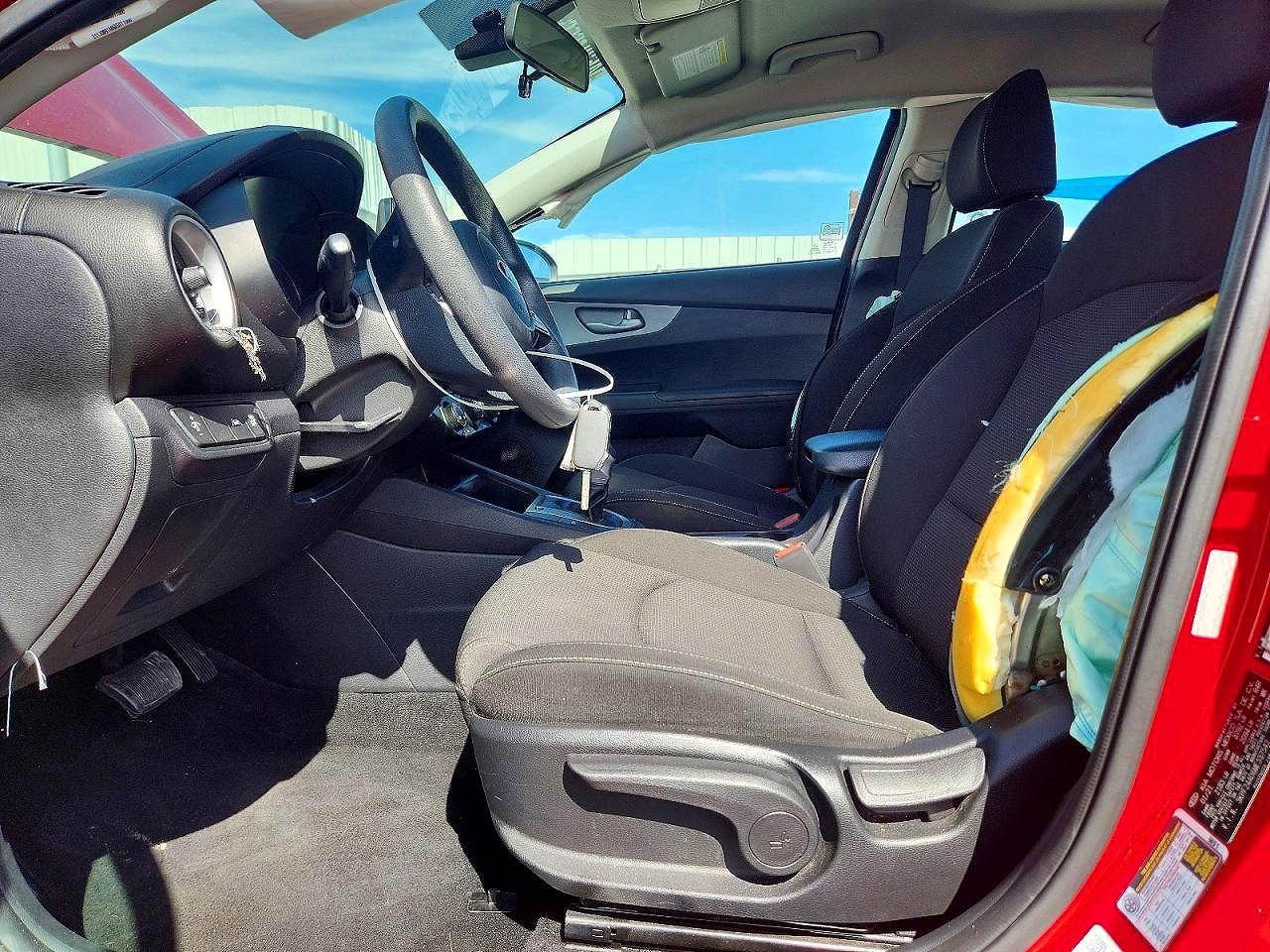 2021 Kia Forte Lxs - Image 7