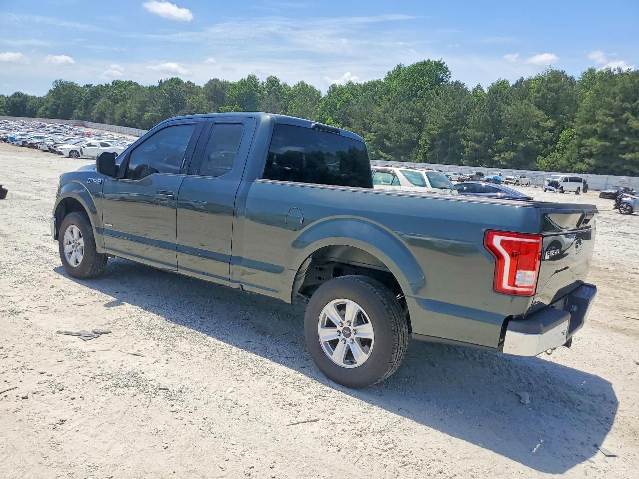 2015 Ford F150 Super Cab - Фото 2