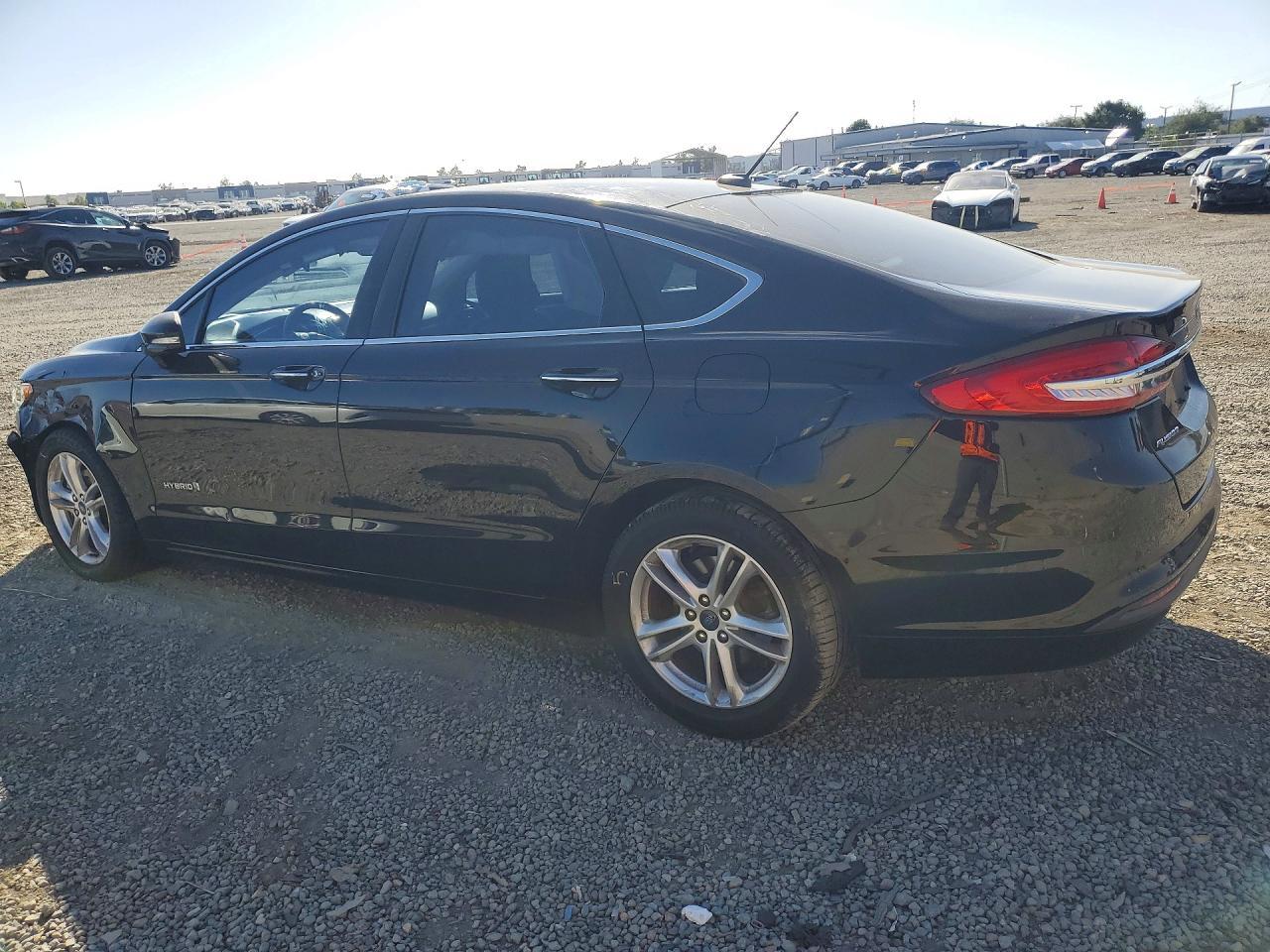 2018 Ford Fusion Se Hybrid - Фото 2