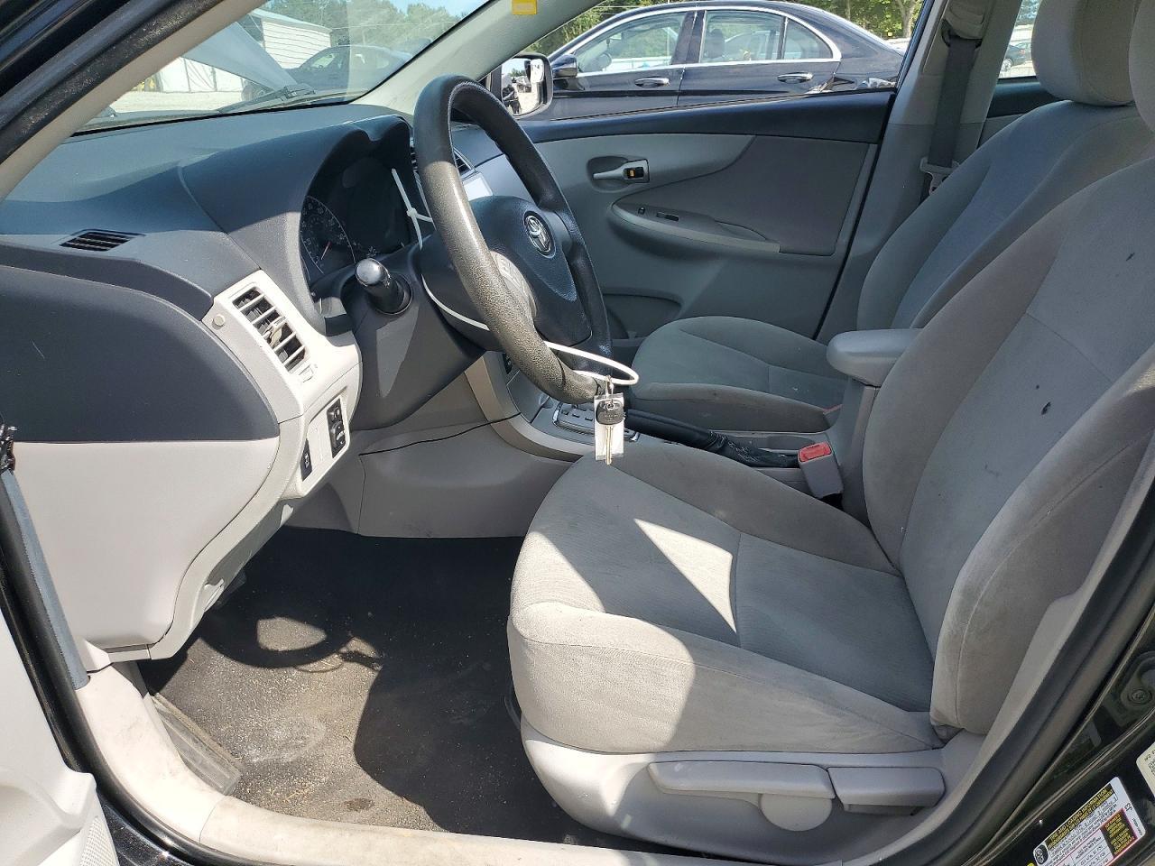 2012 Toyota Corolla Le - Фото 7