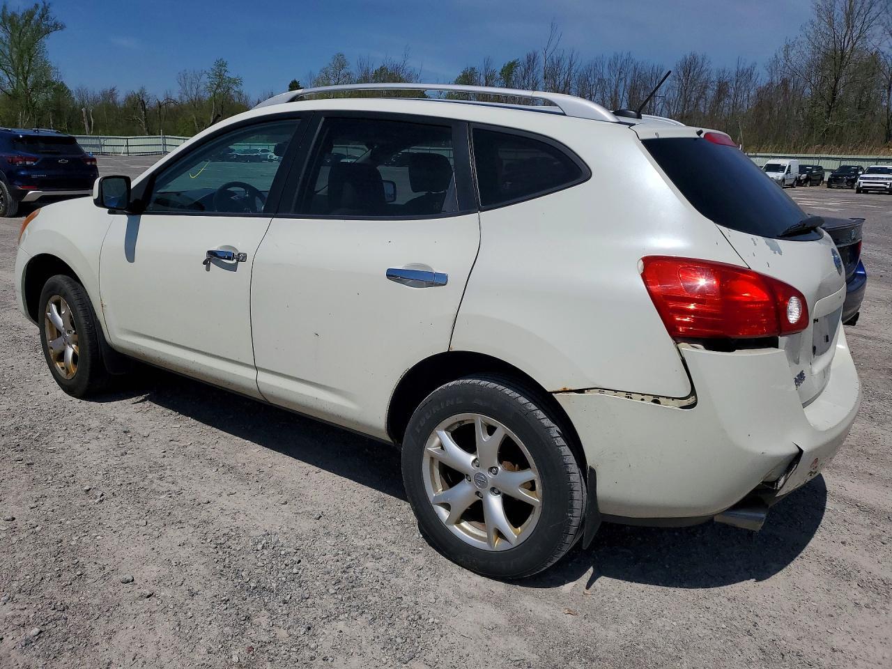 2010 Nissan Rogue S - Image 2