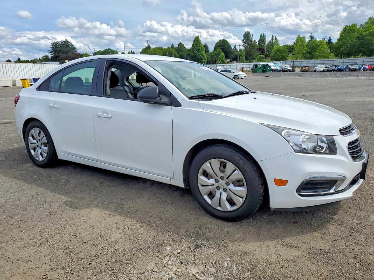 2015 Chevrolet Cruze Ls - Фото 4