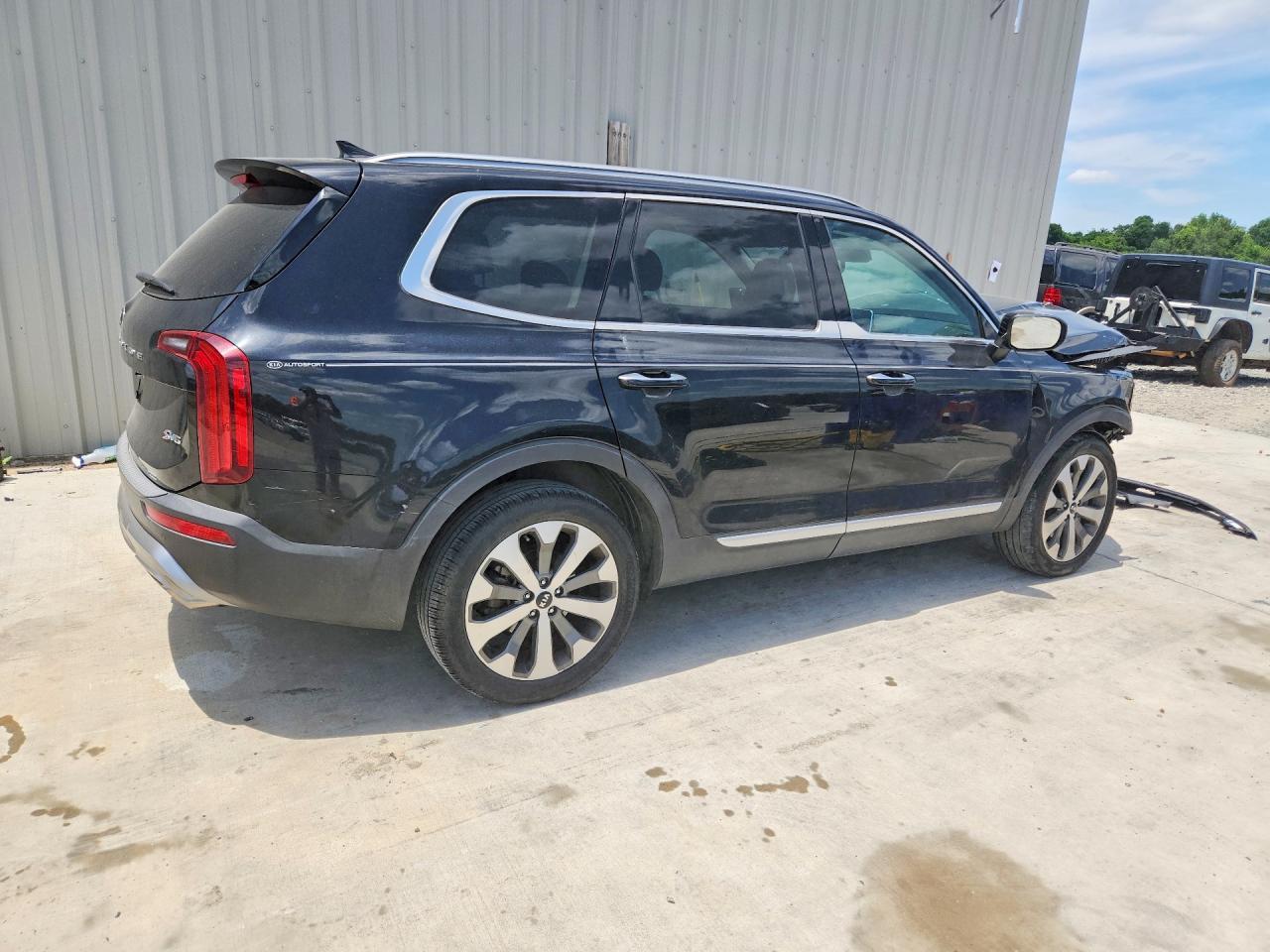 2020 Kia Telluride S - Image 3