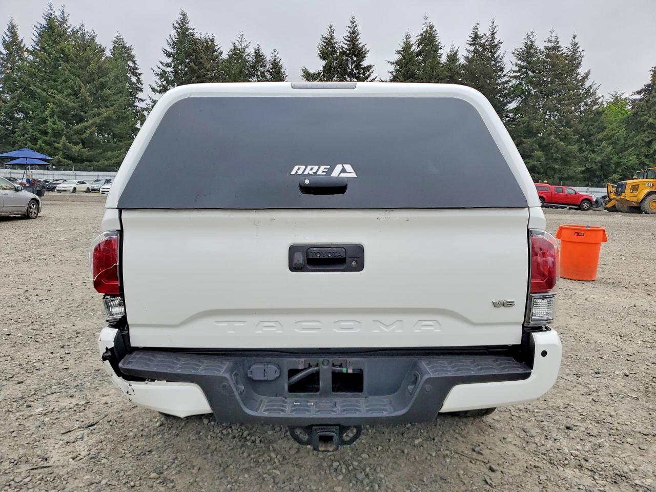 2021 Toyota Tacoma Trd Off-Road - Image 6