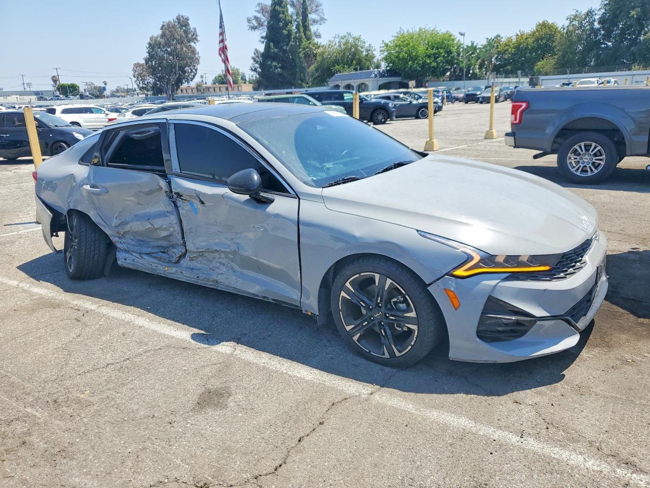 2022 Kia K5 Gt Line - Image 4