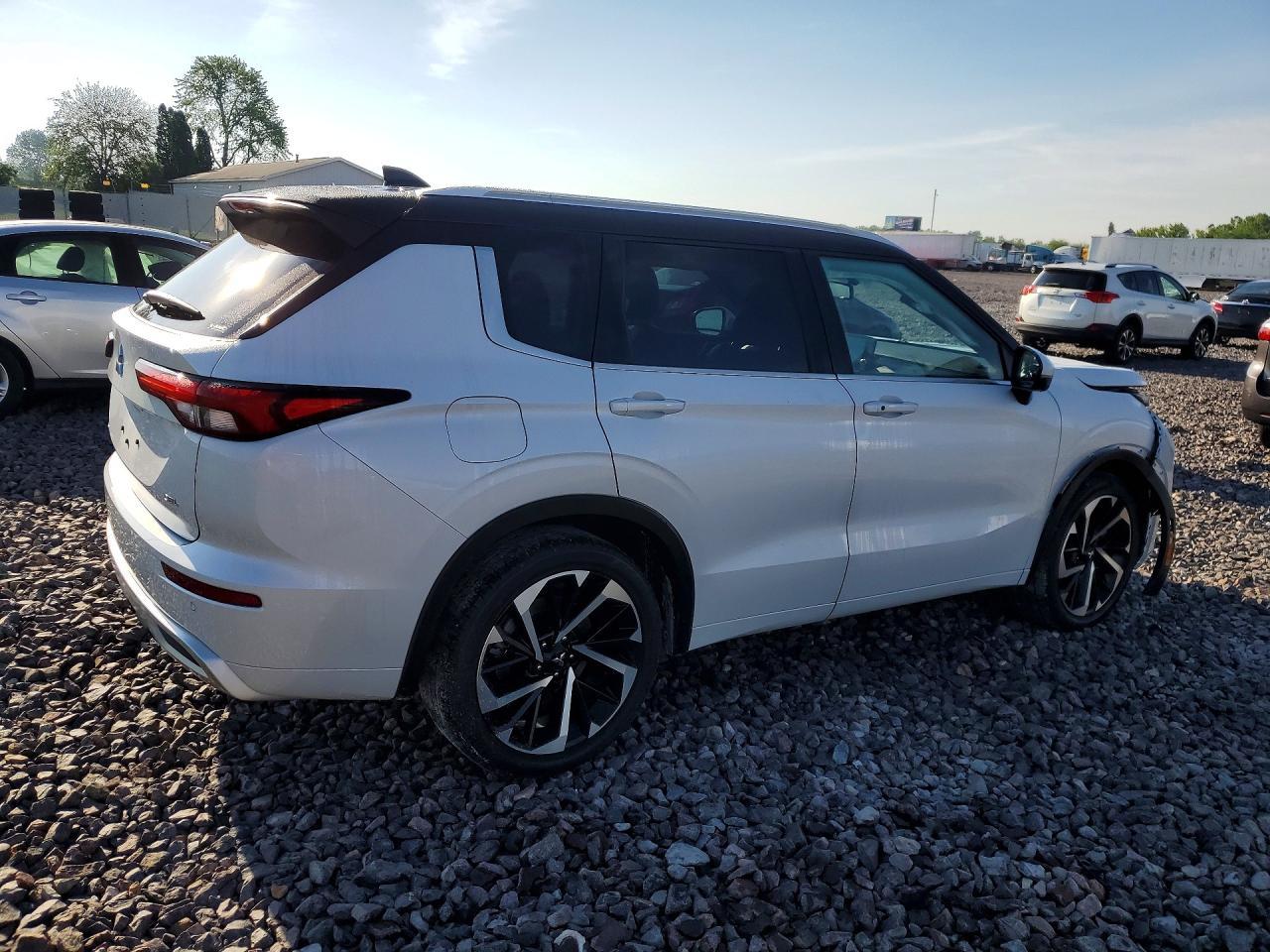 2024 Mitsubishi Outlander Sel - Фото 3