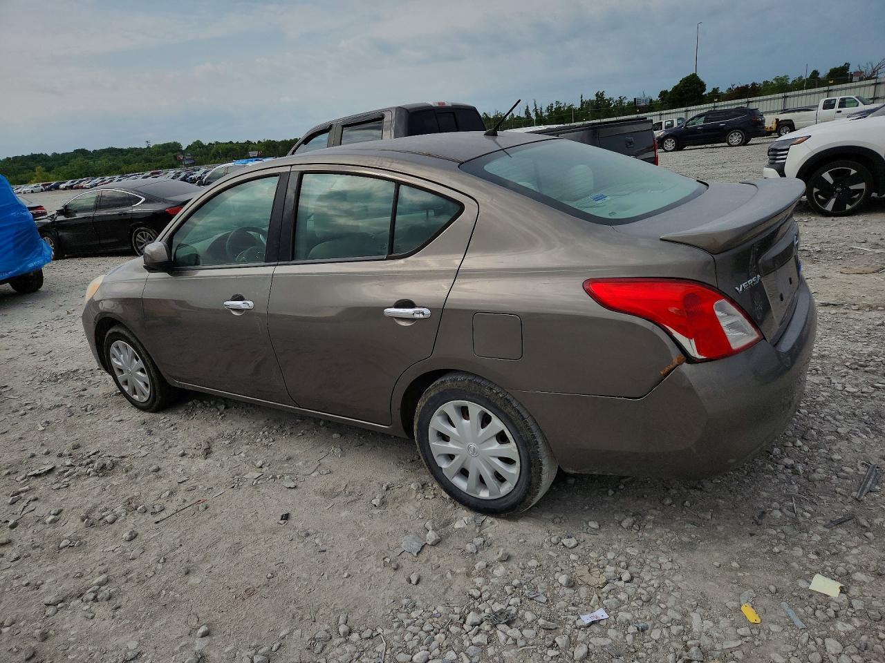 2014 Nissan Versa 1.6 Sv - Фото 2