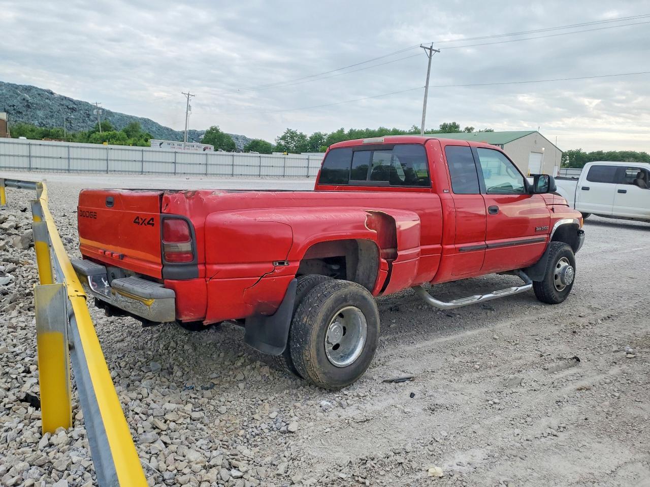 2001 Dodge Ram 3500 - Фото 3