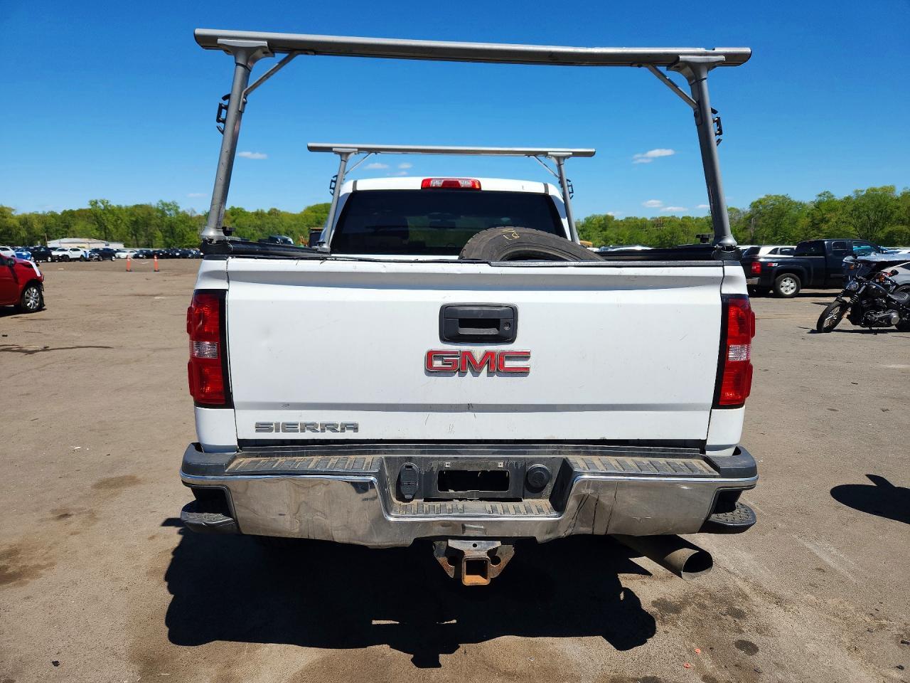 2017 GMC Sierra K2500 Heavy Duty - Фото 6