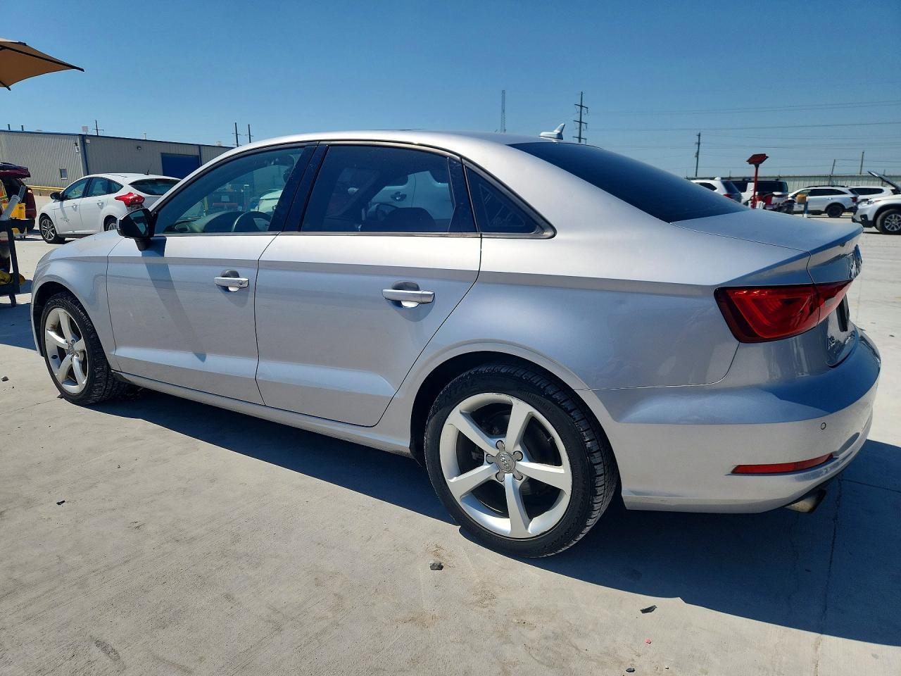 2016 Audi A3 Premium - Фото 2