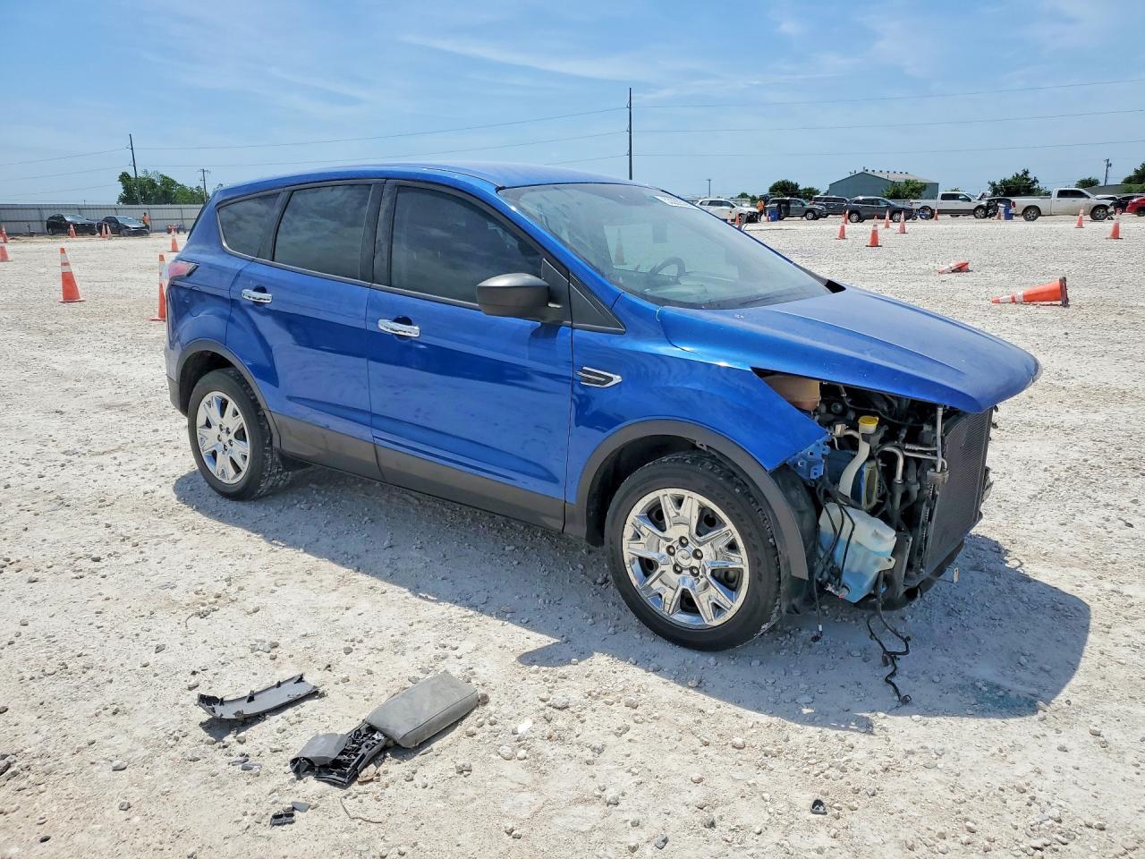 2017 Ford Escape S - Фото 4
