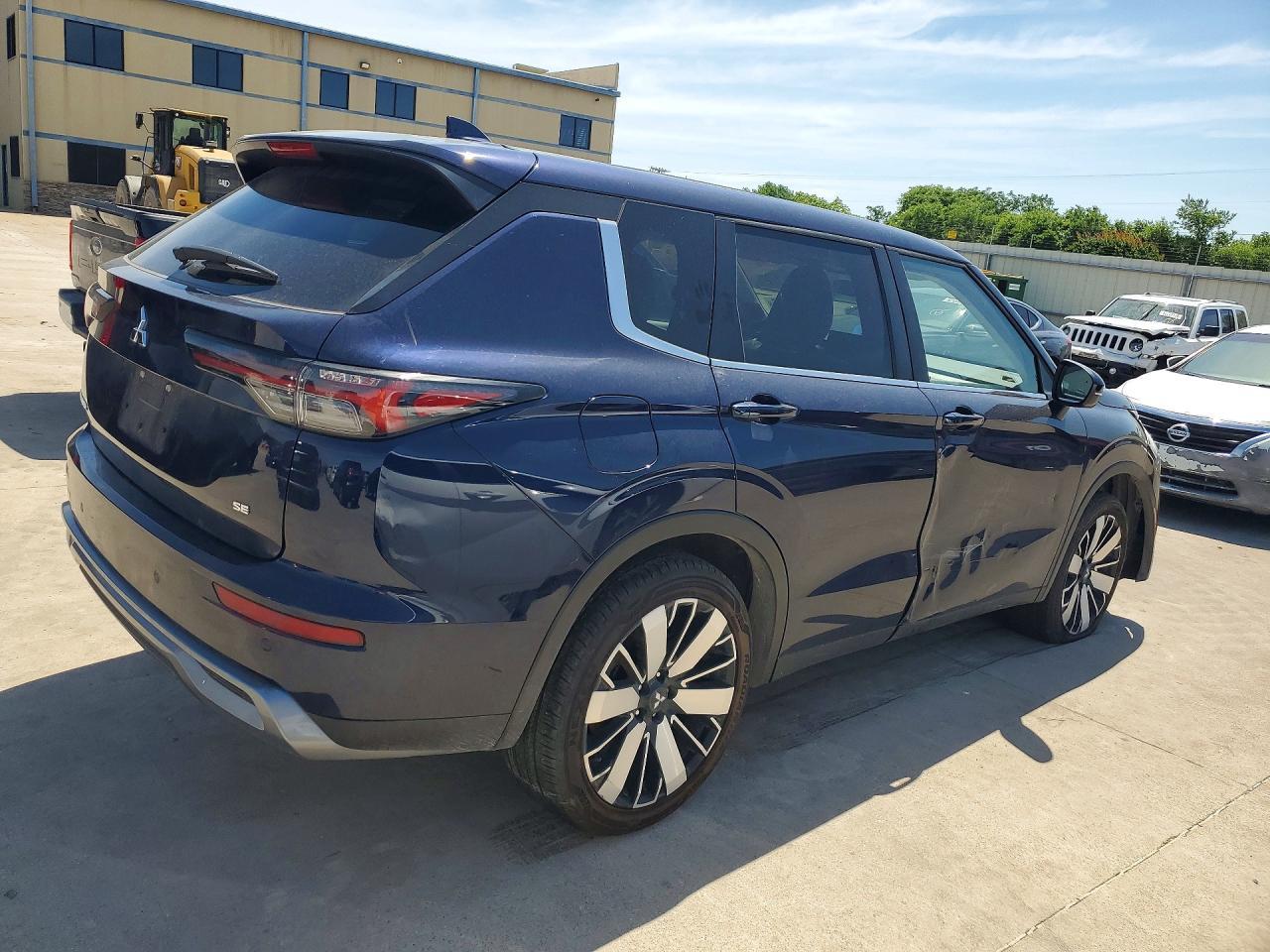 2025 Mitsubishi Outlander Se - Фото 3