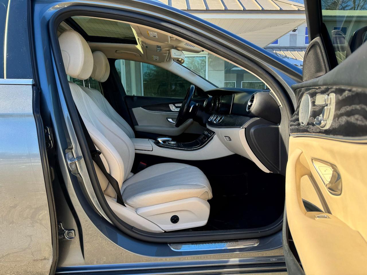 2017 Mercedes-Benz E 400 4Matic - Фото 5