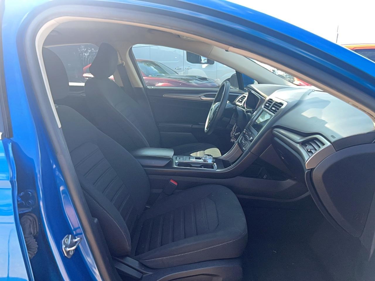 2020 Ford Fusion Se - Фото 5