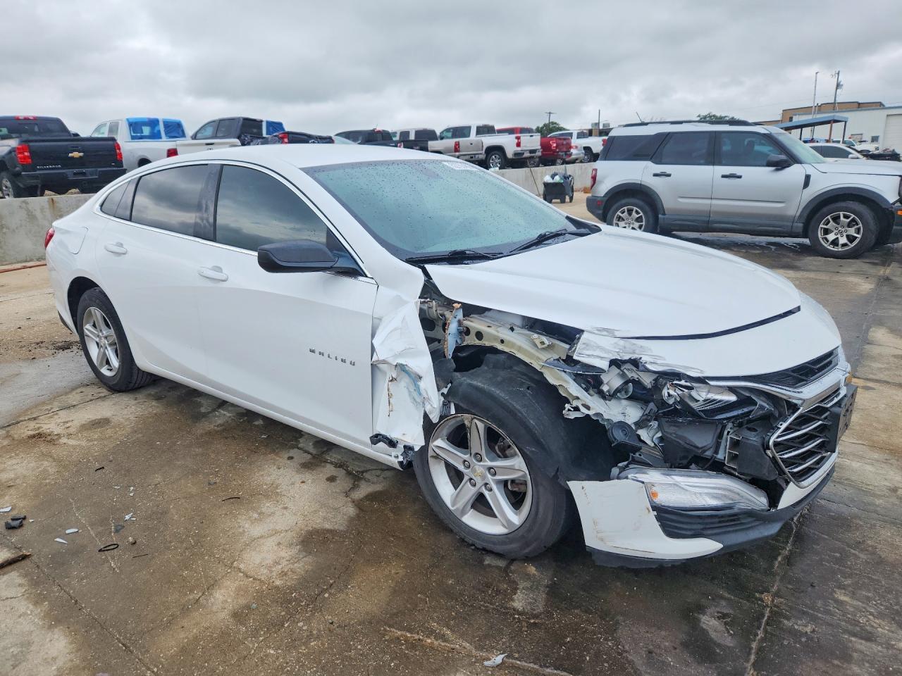 2020 Chevrolet Malibu Ls - Фото 4