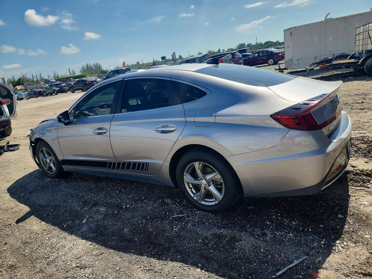 2021 Hyundai Sonata Se - Image 2