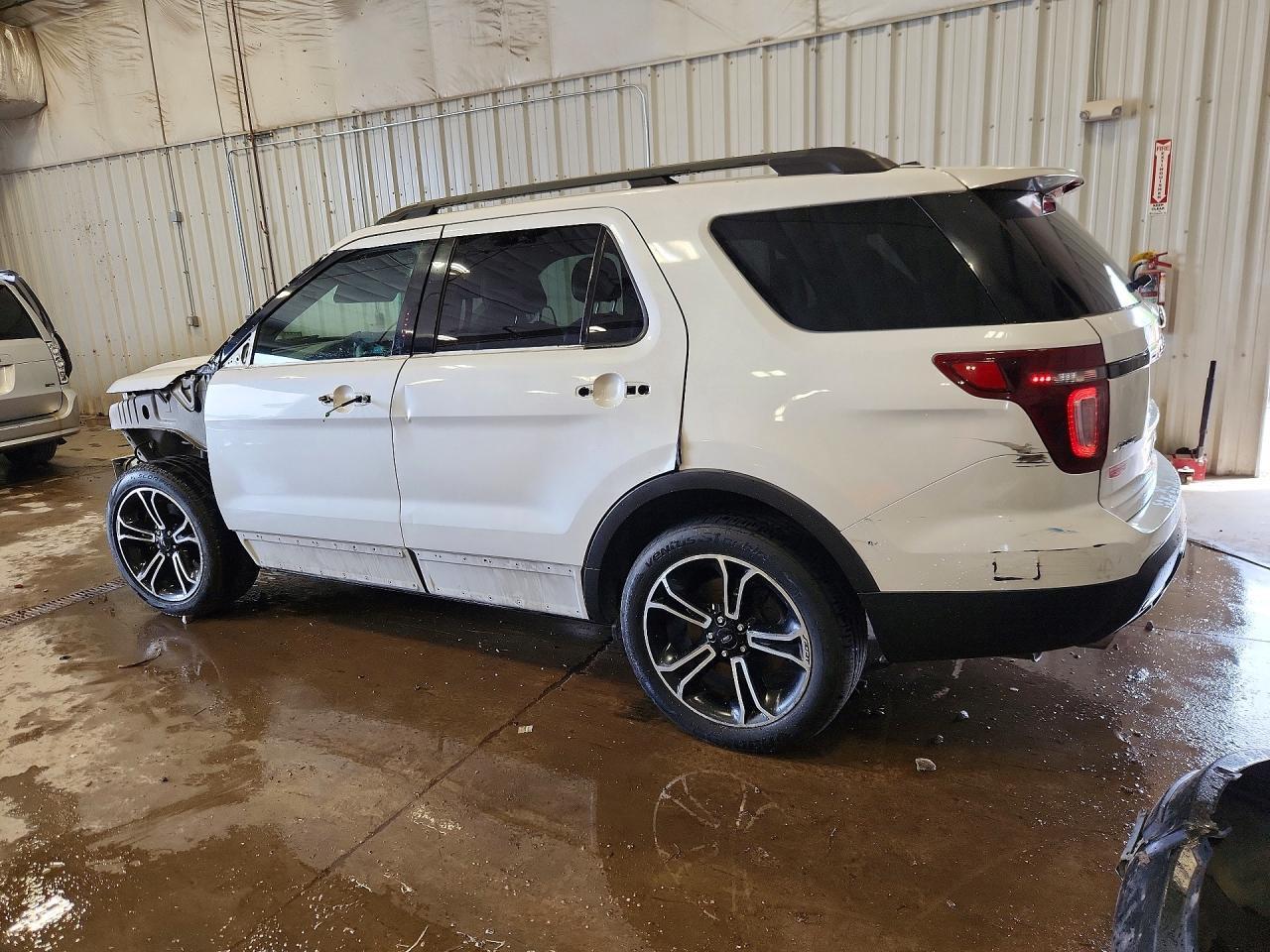 2014 Ford Explorer Sport - Фото 2
