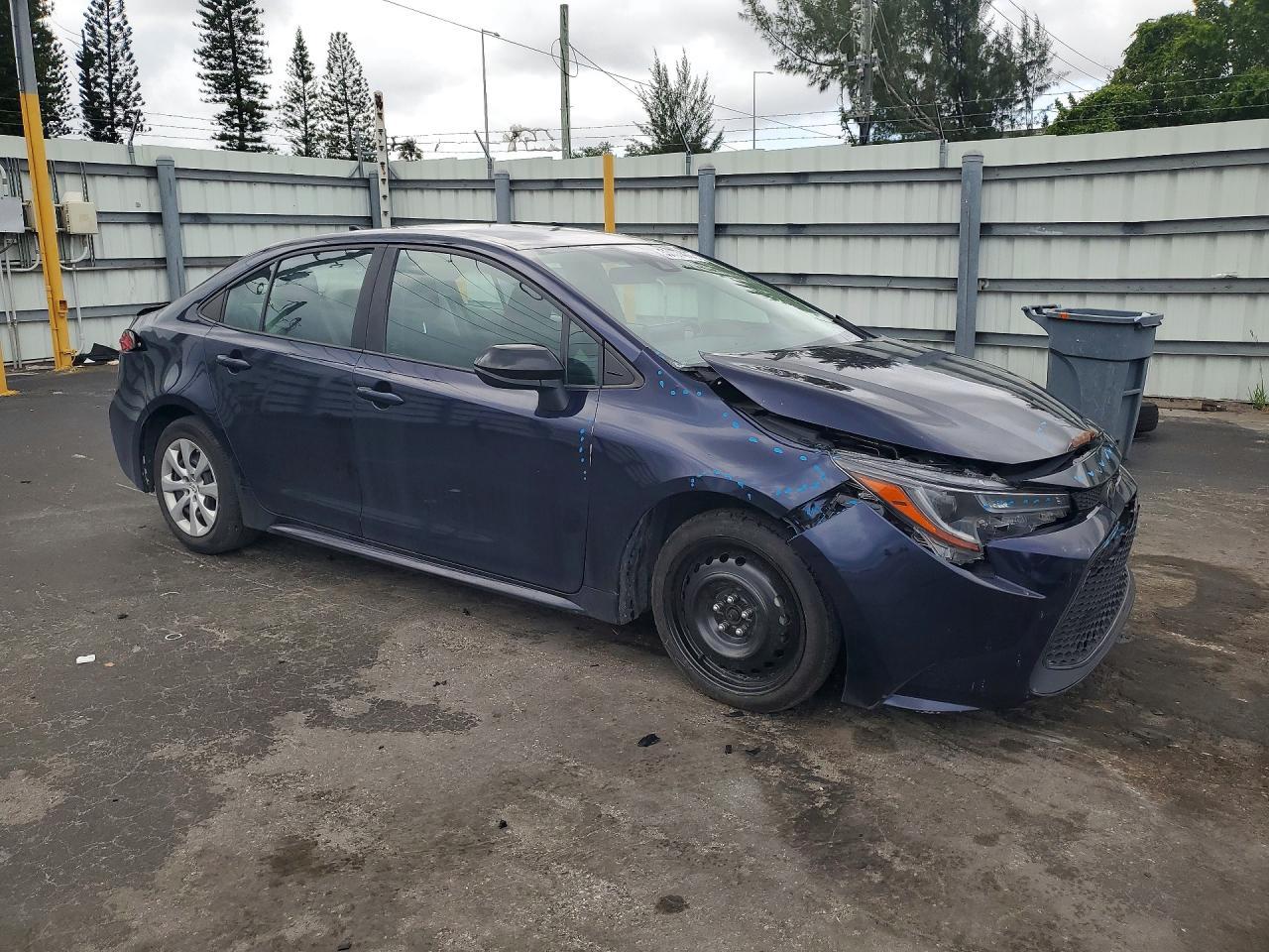 2022 Toyota Corolla Le - Фото 4