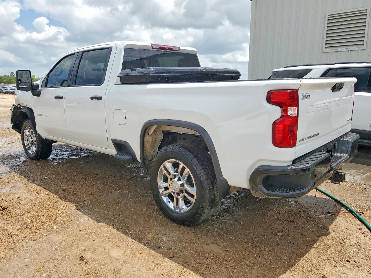 2024 Chevrolet Silverado K2500 Custom - Фото 2