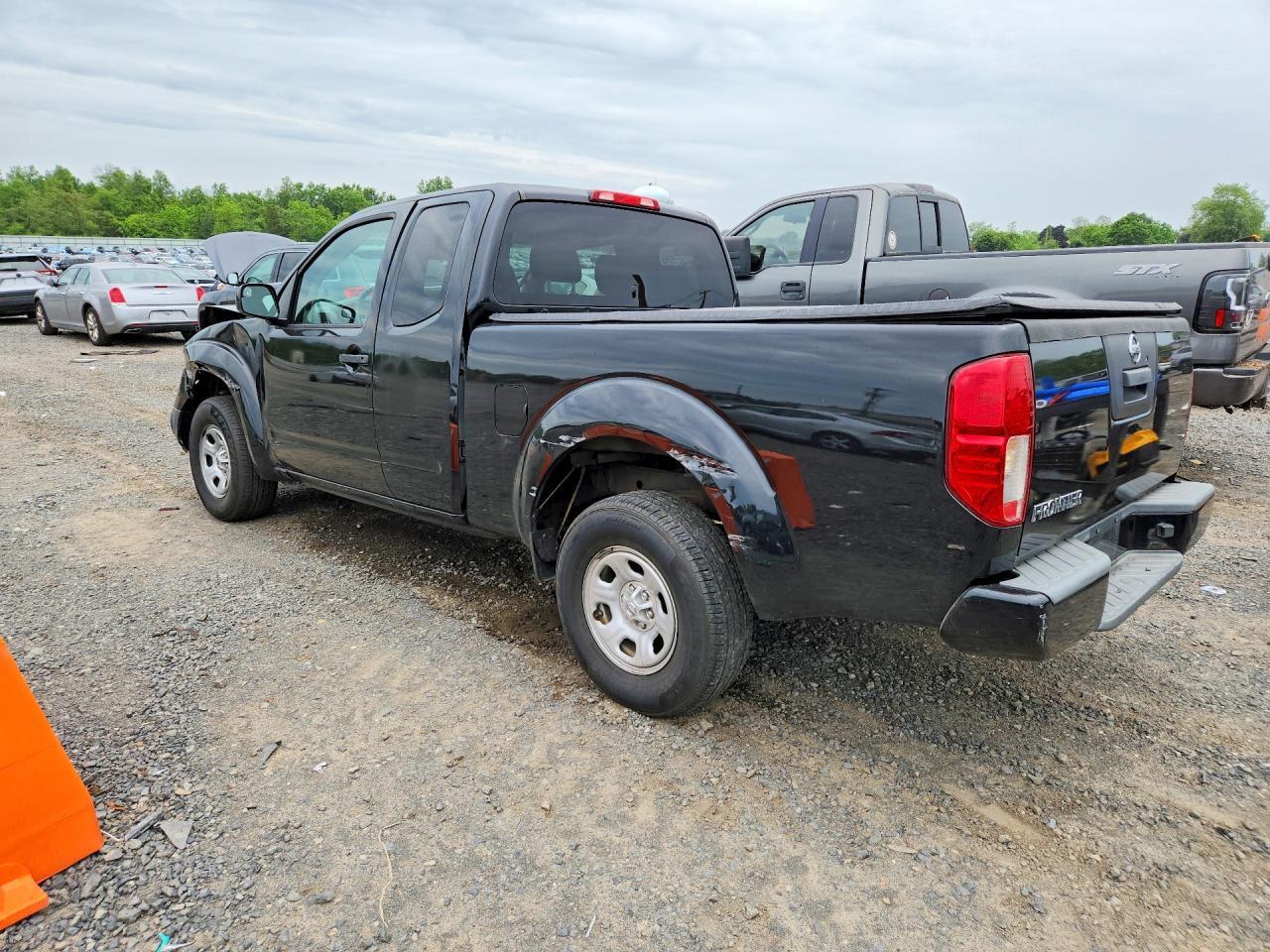 2017 Nissan Frontier S - Image 2