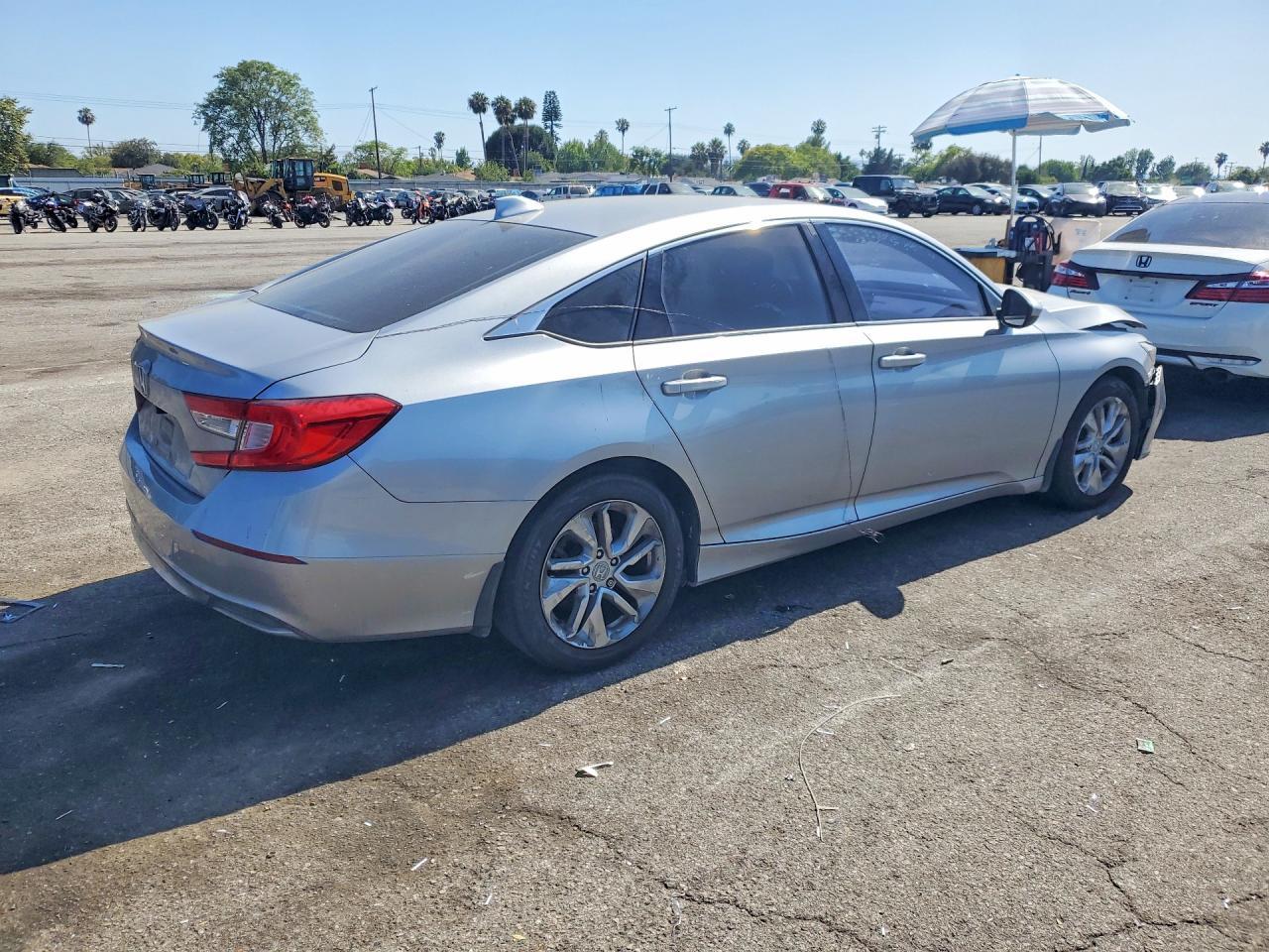 2019 Honda Accord Lx - Фото 3