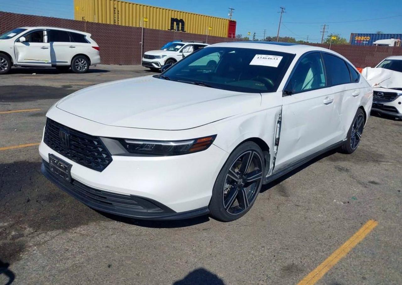 2024 Honda Accord Hybrid Sport - Image 2