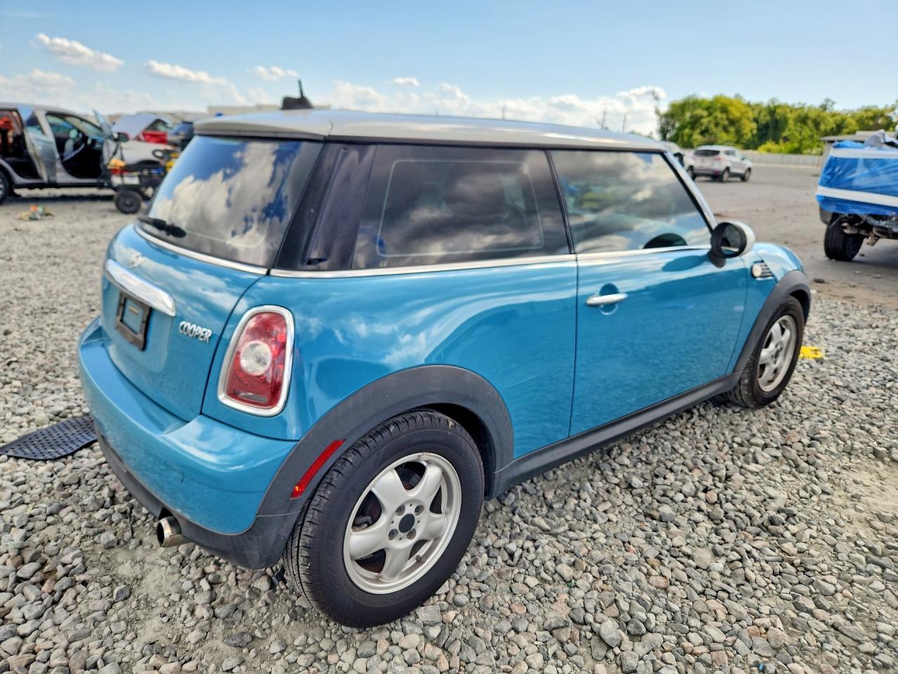 2010 Mini Cooper - Фото 3